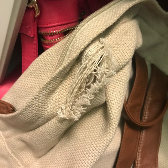 Tillys backpack - Picture 3 of 4